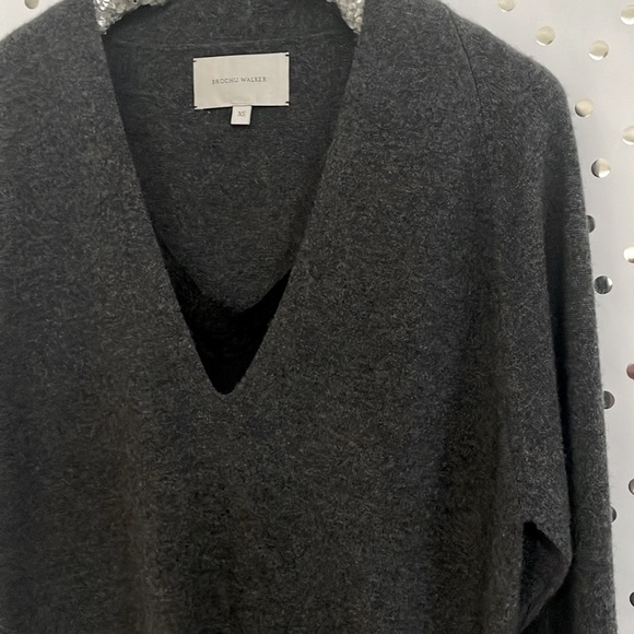 Brochu Walker Pullover ~ - Picture 9 of 15